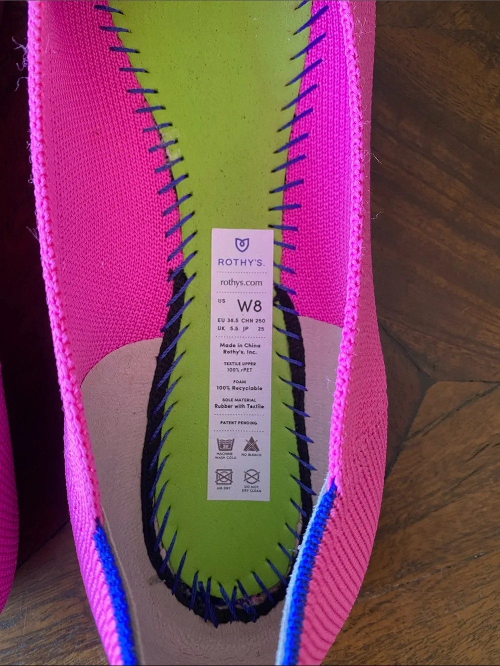 ROTHY’S THE POINT BALLET FLATS IN DRAGON FRUIT FUCHIA PINK SIZE 8 - Picture 3 of 7
